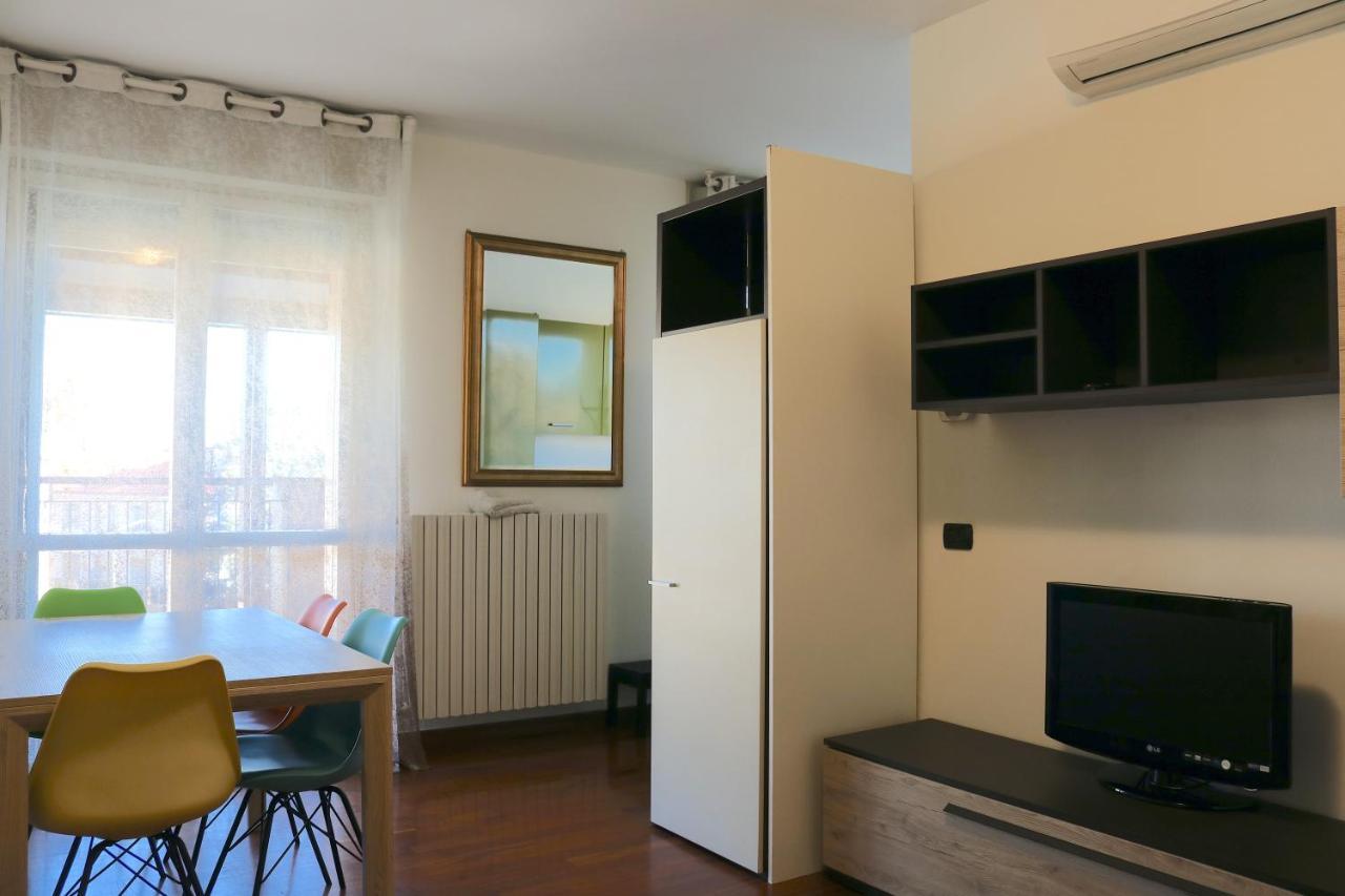 Ferienwohnung Happy Flat With Terrace Mailand Exterior foto