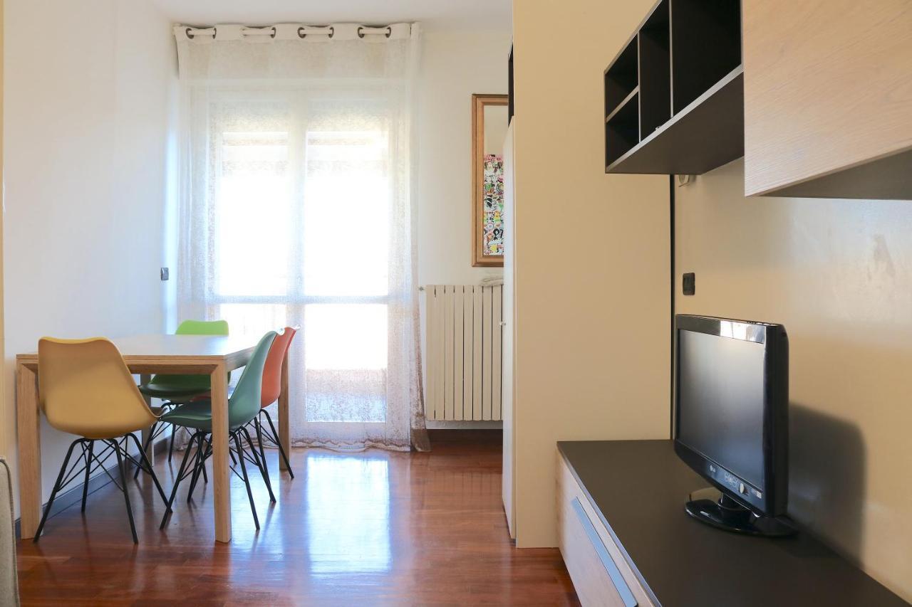 Ferienwohnung Happy Flat With Terrace Mailand Exterior foto